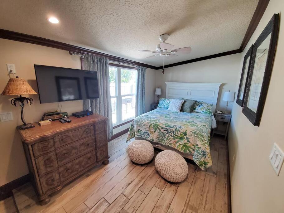 Hawaiian Cottage - Heated Pool Walk To The Beach Cocoa Beach Exterior photo